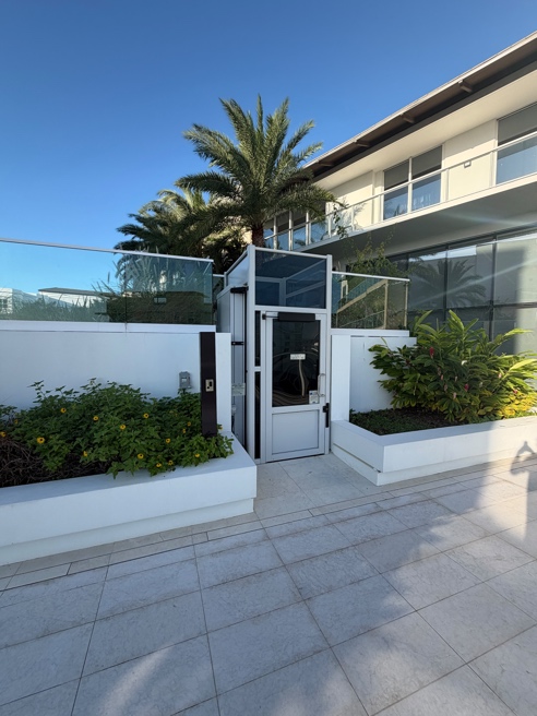 Garaventa Genesis Enclosure VPL, Boca Raton, Florida — photo 2
